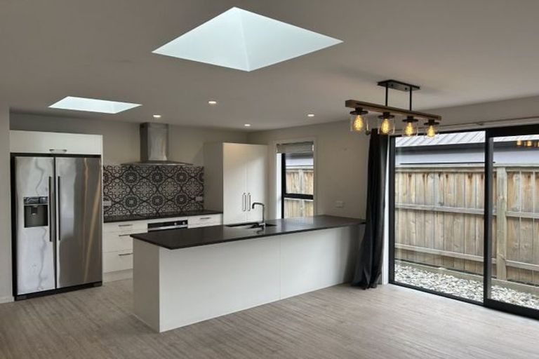 Photo of property in 51 Howden Drive, Jacks Point, 9371