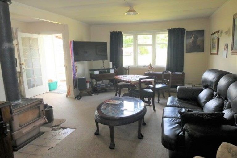 Photo of property in 12 Ohau Street, Dobson, Greymouth, 7805