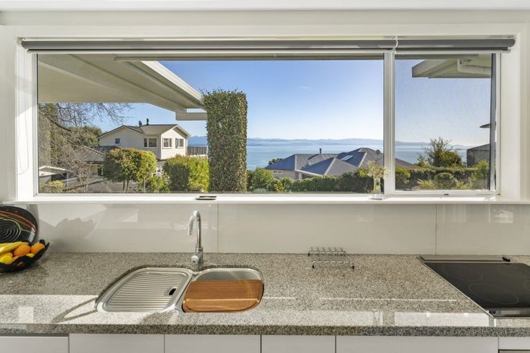 Photo of property in 17 Moncrieff Avenue, Britannia Heights, Nelson, 7010