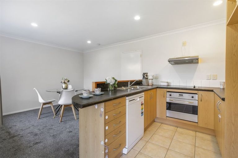 Photo of property in 19 Old Park Place, Takanini, 2112