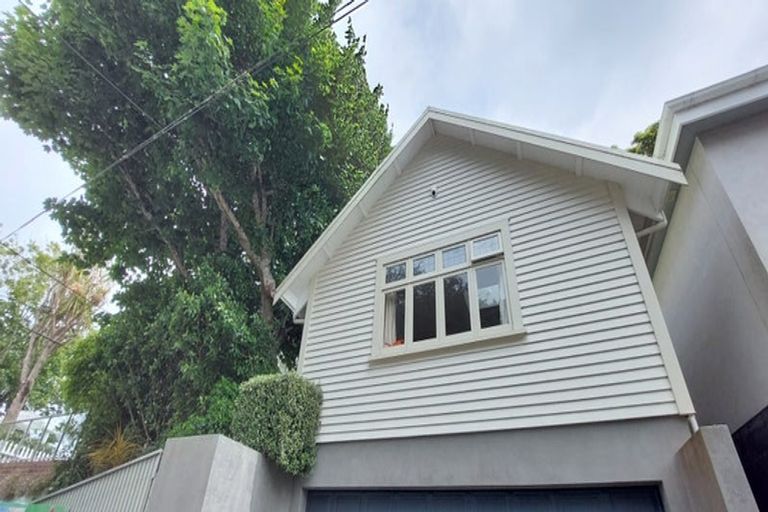 Photo of property in 68 Homewood Avenue, Karori, Wellington, 6012