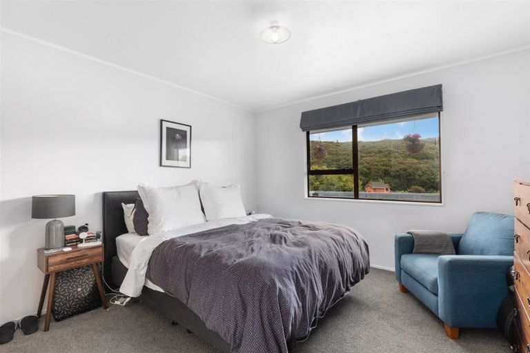 Photo of property in 49a Albatross Close, Whitby, Porirua, 5024