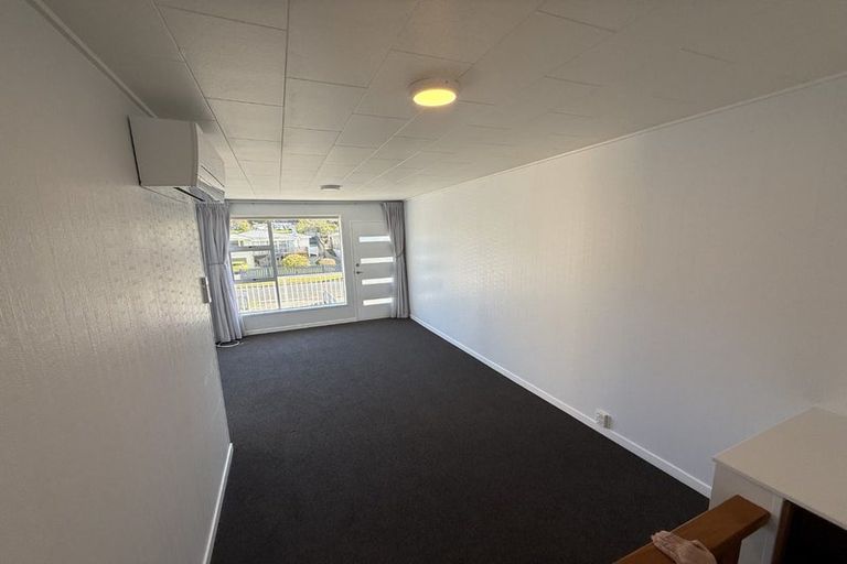 Photo of property in 4a Elwyn Crescent, Green Island, Dunedin, 9018
