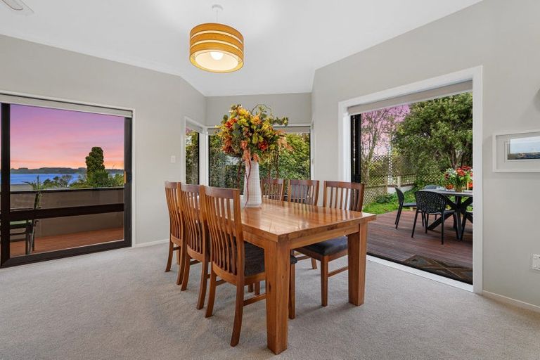 Photo of property in 1 Ruamoana Place, Omokoroa, 3114