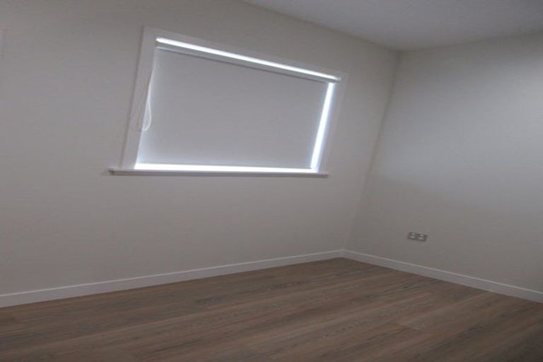 Photo of property in 2 Nikau Street, New Lynn, Auckland, 0600