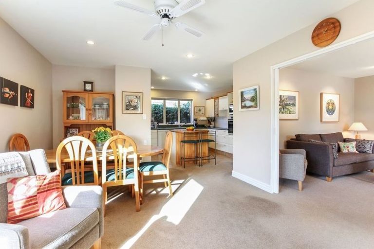 Photo of property in 24 Ilam Park Place, Ilam, Christchurch, 8041