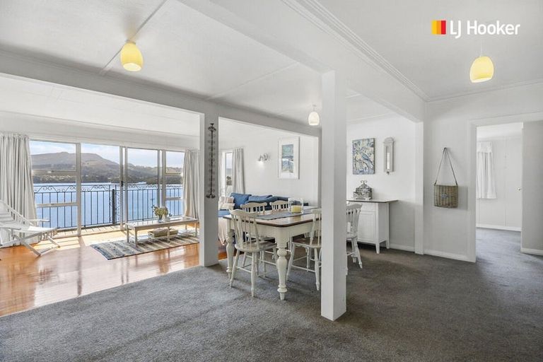 Photo of property in 35 Oxley Crescent, Broad Bay, Dunedin, 9014