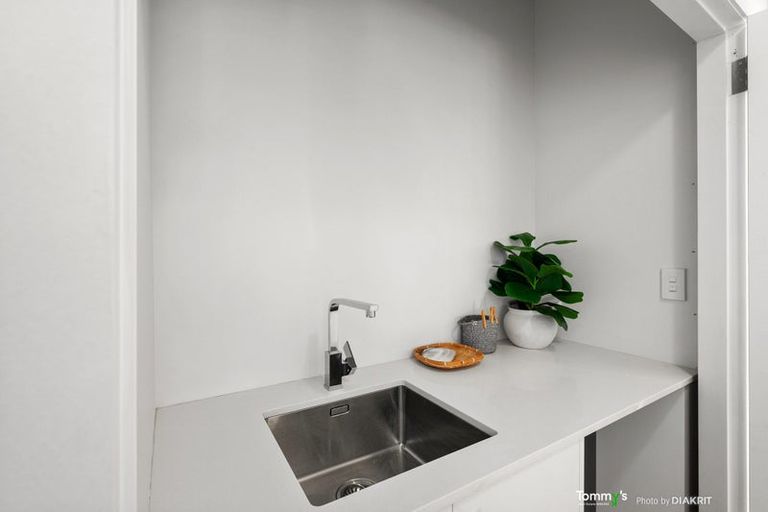 Photo of property in 93 Nottingham Street, Karori, Wellington, 6012