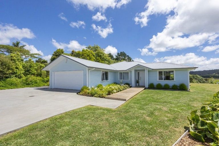 Photo of property in 43 Awatiro Drive, Kaukapakapa, 0871