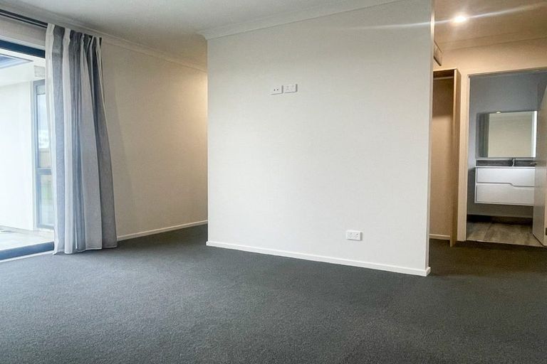 Photo of property in 27 Russell Lilley Drive, Rolleston, 7614