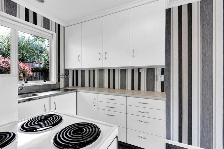 Photo of property in 2a Tawa Street, Inglewood, 4330