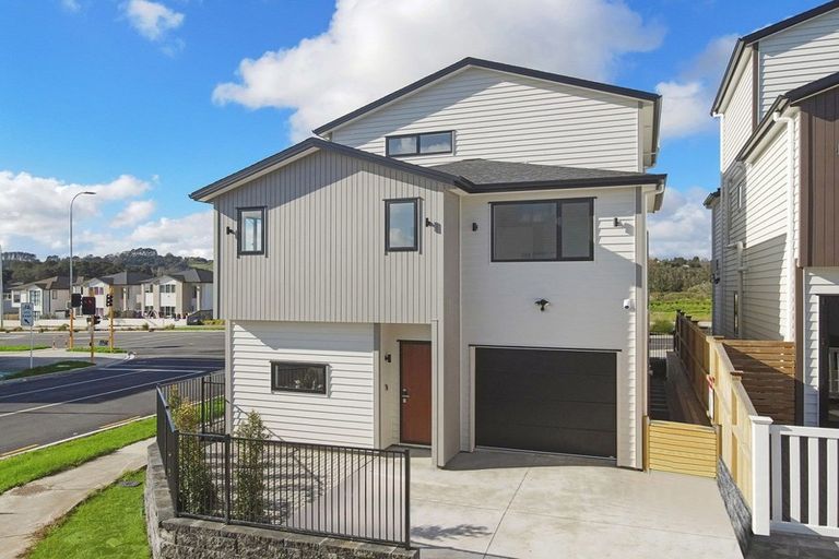 Photo of property in 2 Laquinta Place, Flat Bush, Auckland, 2019