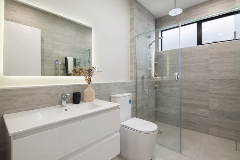 Photo of property in 20 Yellow Pear Lane, Karaka, 2578