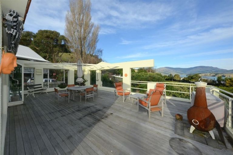 Photo of property in 8 Bayview Place, Cass Bay, Lyttelton, 8082