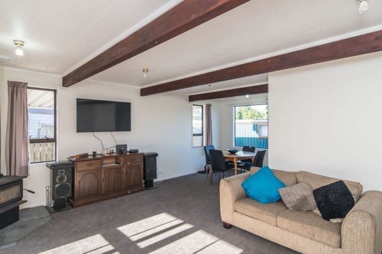 Photo of property in 35a Moana Road, Paraparaumu, 5032