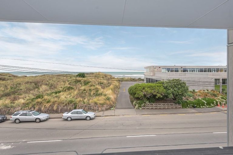 Photo of property in 9/180 Marine Parade, New Brighton, Christchurch, 8083