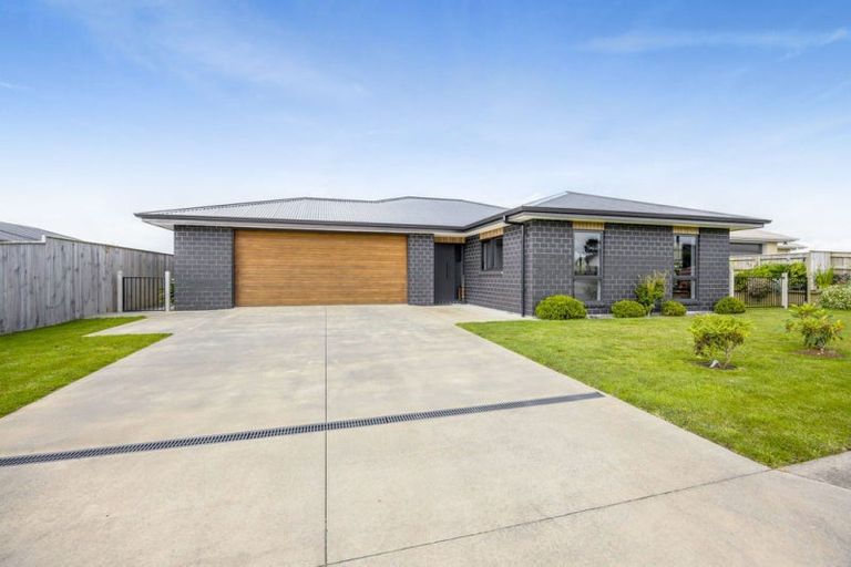 Photo of property in 4 Bianca Crescent, Stratford, 4332