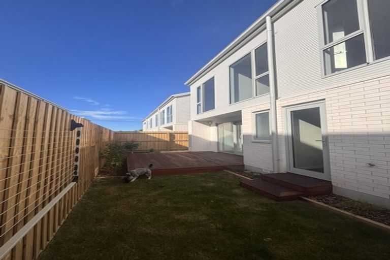 Photo of property in 3/50 Marine Parade, North New Brighton, Christchurch, 8083