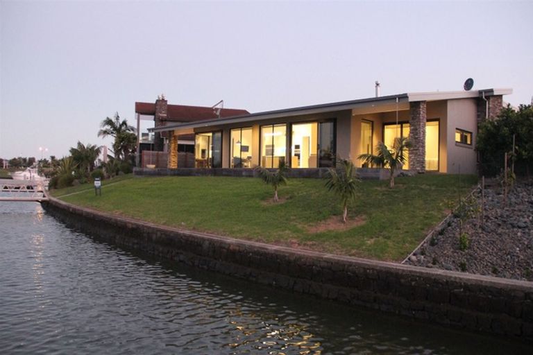 Photo of property in 37 Aquila Drive, Whitianga, 3510