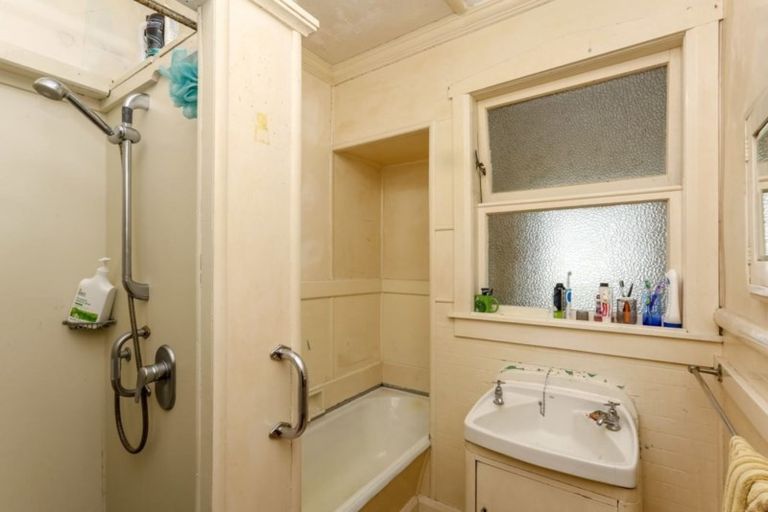 Photo of property in 91 Buller Street, New Plymouth, 4312