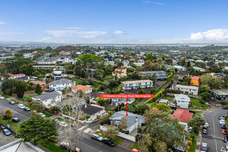 Photo of property in 19 Western Springs Road, Morningside, Auckland, 1021