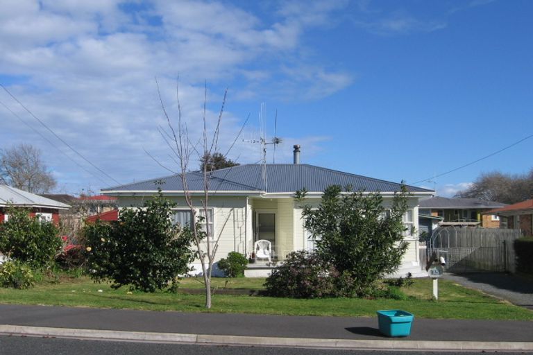 Photo of property in 15 Steele Road, Forest Lake, Hamilton, 3200