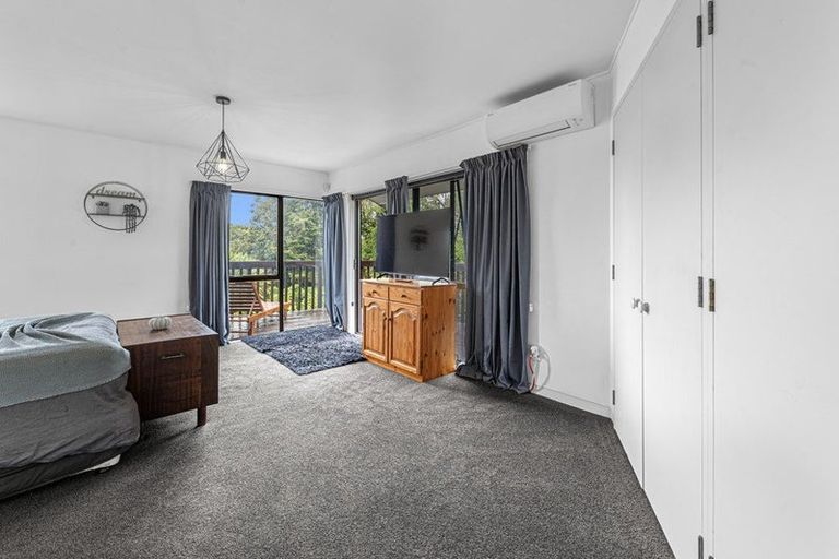 Photo of property in 178 Bleakhouse Road, Mellons Bay, Auckland, 2014