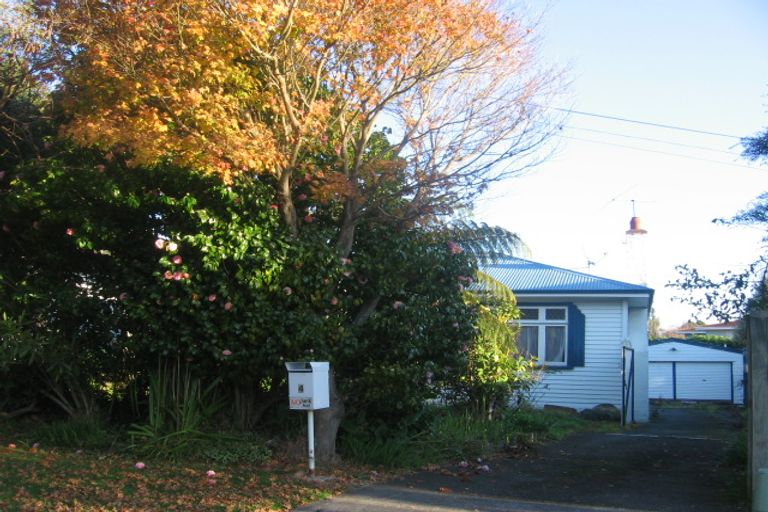 Photo of property in 4 Burnside Street, Waterloo, Lower Hutt, 5011