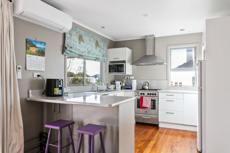 Photo of property in 25 Cambridge Terrace, Kaiti, Gisborne, 4010