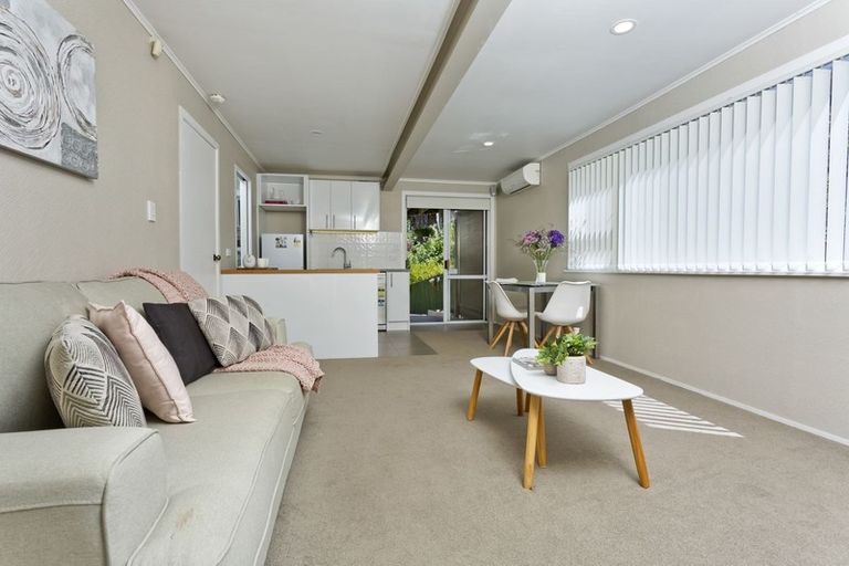 Photo of property in 36 Tilden Avenue, Hillcrest, Auckland, 0627