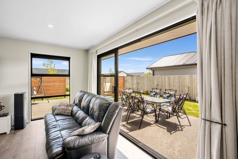 Photo of property in 35 Mcquillan Avenue, Woodend, 7610