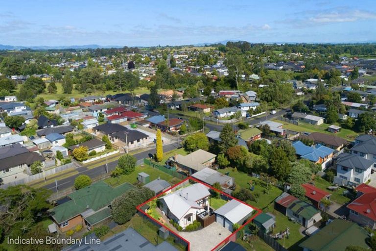 Photo of property in 51a Collins Road, Melville, Hamilton, 3206