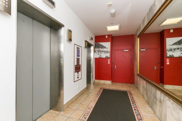 Photo of property in Terrace Garden Apartments, 5c/120 The Terrace, Wellington Central, Wellington, 6011