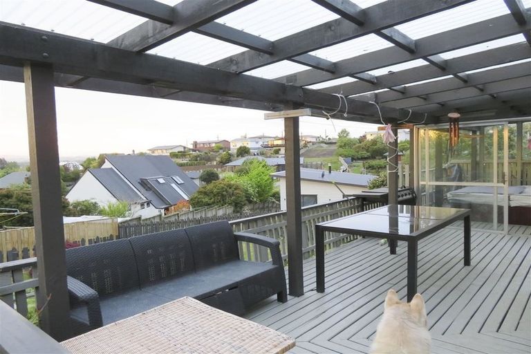 Photo of property in 4 Aotea Crescent, Gore, 9710