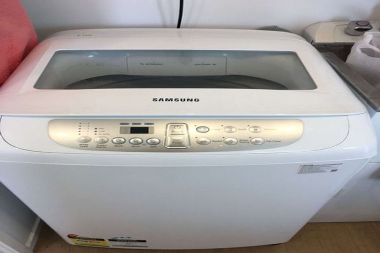 Photo of property in 10/1 Glen Road, Browns Bay, Auckland, 0630