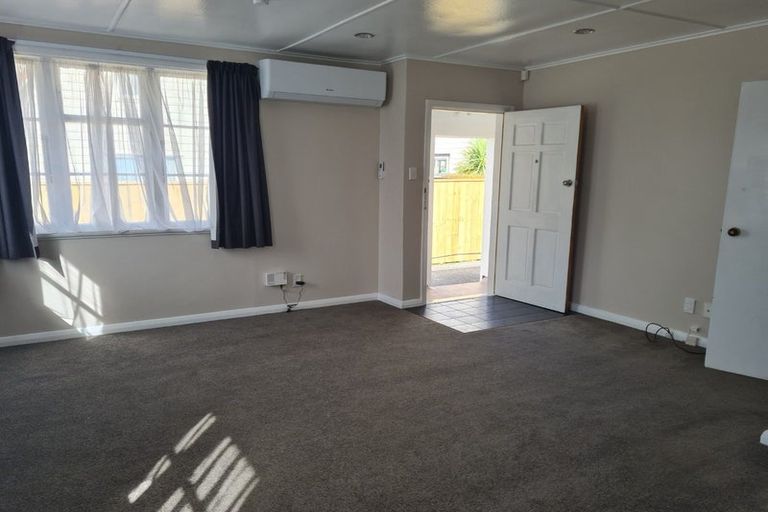 Photo of property in 1/614 Fergusson Drive, Trentham, Upper Hutt, 5018