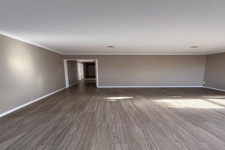 Photo of property in 2/3 Trimmer Terrace, Papatoetoe, Auckland, 2025