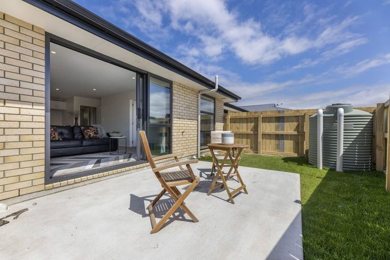 Photo of property in 100 Hagart-alexander Drive, Mosgiel, 9024