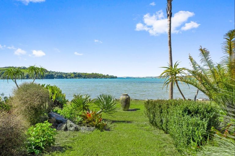 Photo of property in 465 Leigh Road, Whangateau, 0985