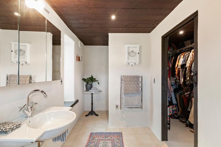 Photo of property in 27 Drake Place, Lake Hawea, Wanaka, 9382