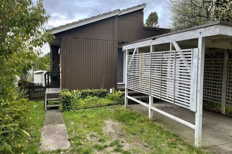 Photo of property in 1/309 Wairau Road, Totara Vale, Auckland, 0627