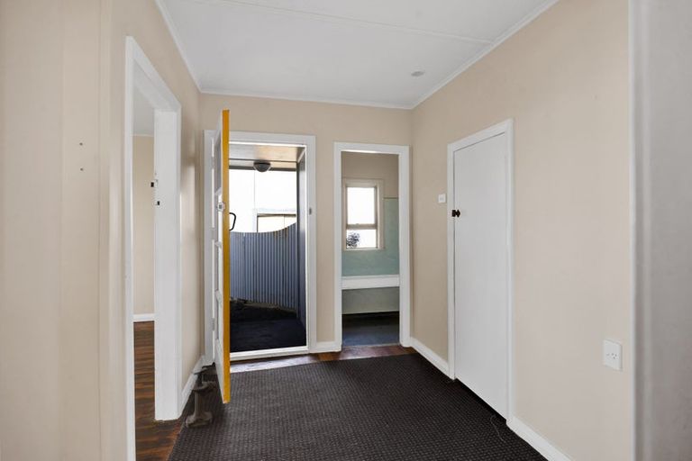 Photo of property in 4 Meredith Street, Patea, 4520