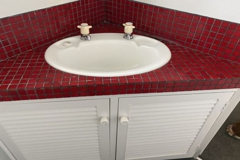 Photo of property in 128b Victoria Avenue, Hokowhitu, Palmerston North, 4410