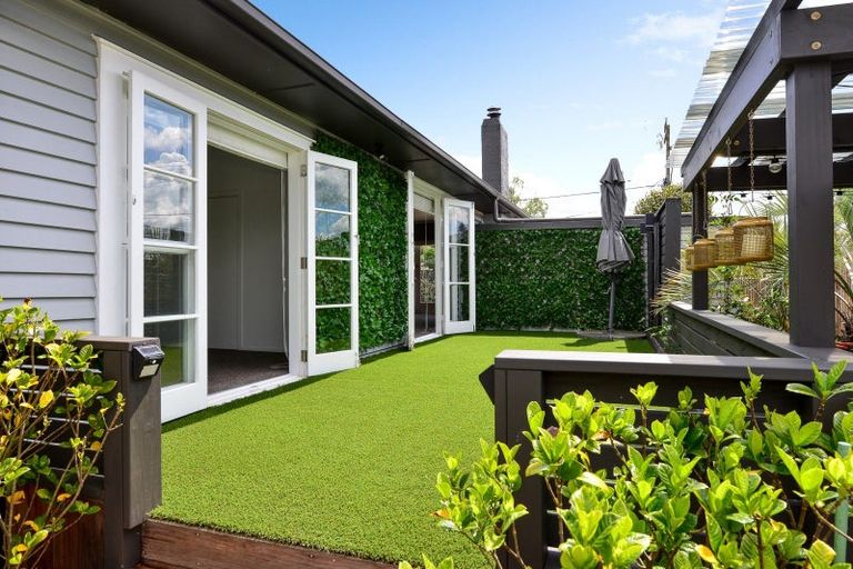 Photo of property in 94 Shakespeare Street, Leamington, Cambridge, 3432