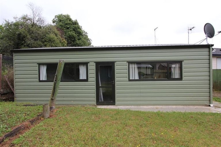 Photo of property in 19 Matipo Crescent, Pukete, Hamilton, 3200