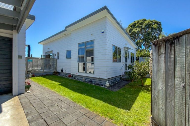 Photo of property in 8 Mako Avenue, Whiritoa, Whangamata, 3691