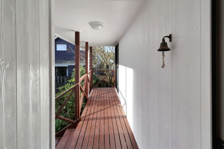 Photo of property in 87 Percy Dyett Drive, Karori, Wellington, 6012