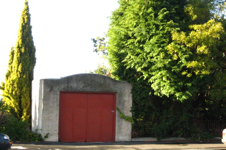 Photo of property in 61 Queen Street, North Dunedin, Dunedin, 9016