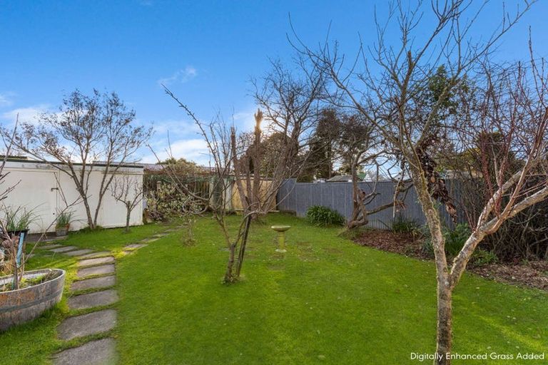 Photo of property in 16 Maunder Street, Marton, 4710