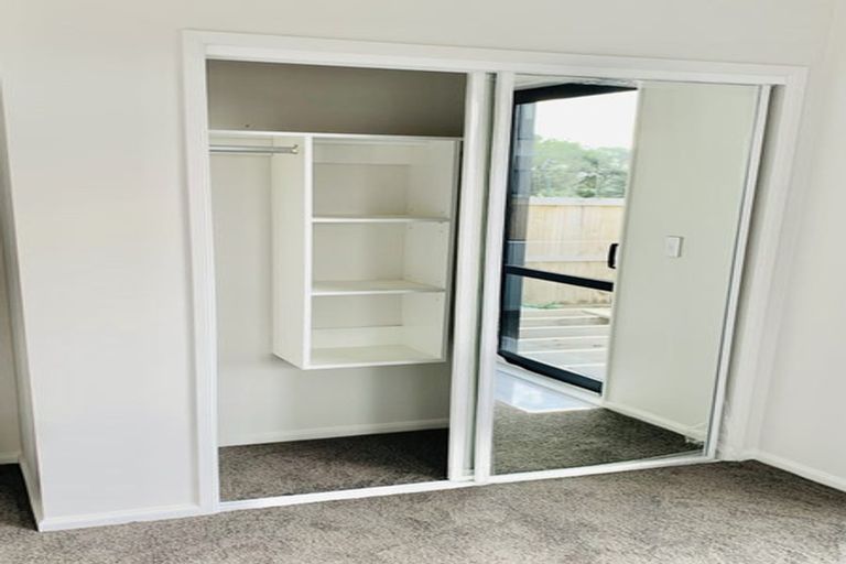 Photo of property in 98 Tir Conaill Avenue, Flat Bush, Auckland, 2019